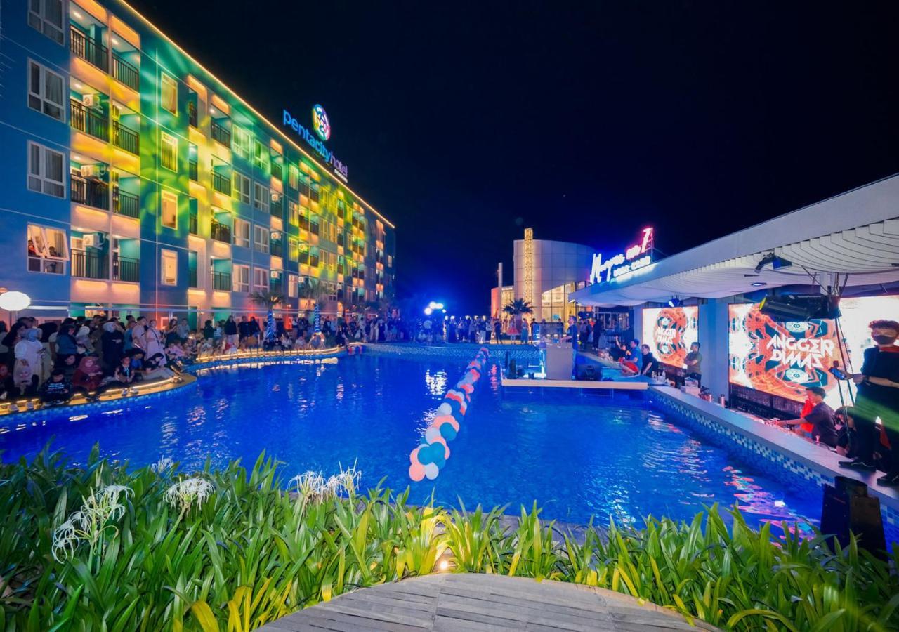 Pentacity Hotel Balikpapan Εξωτερικό φωτογραφία