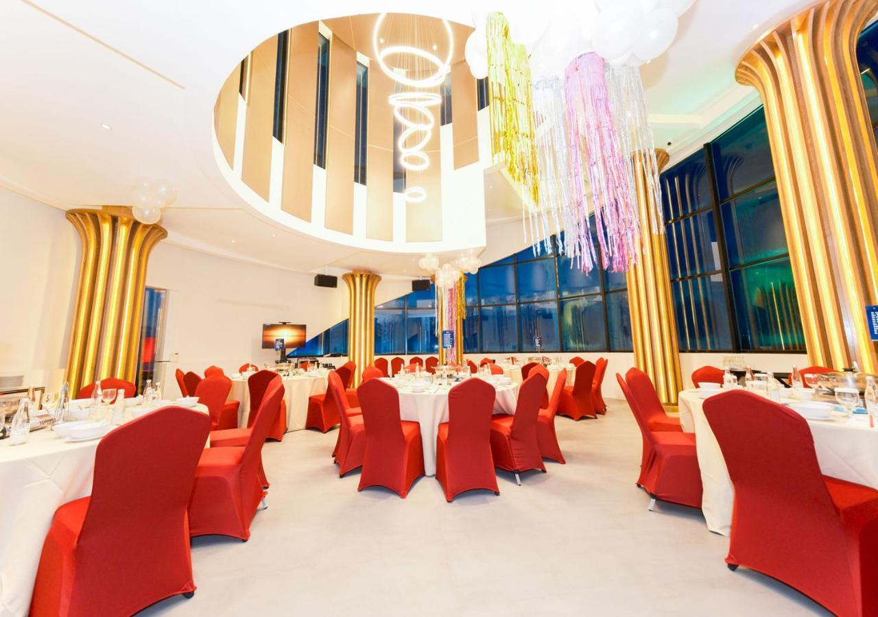 Pentacity Hotel Balikpapan Εξωτερικό φωτογραφία
