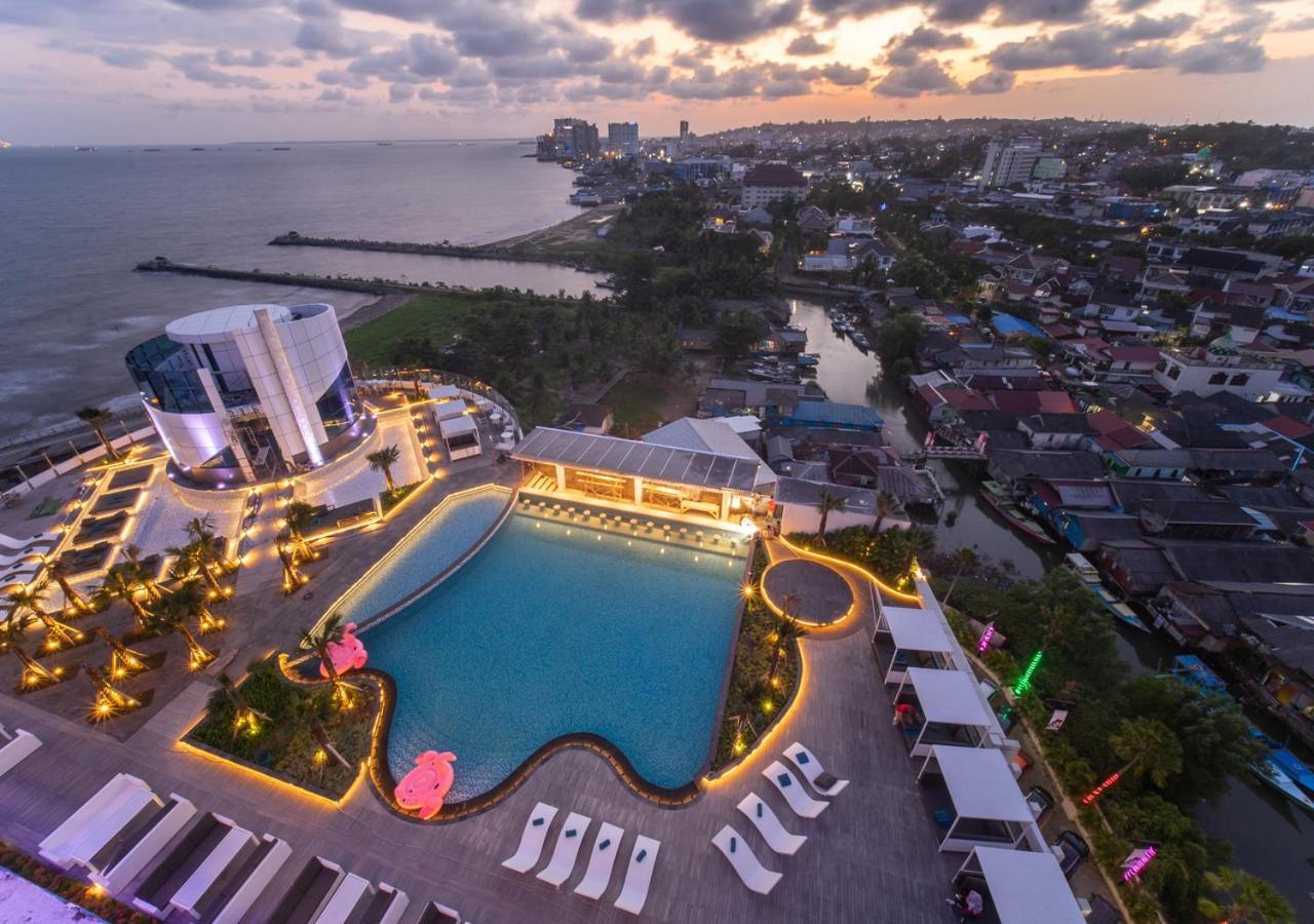 Pentacity Hotel Balikpapan Εξωτερικό φωτογραφία