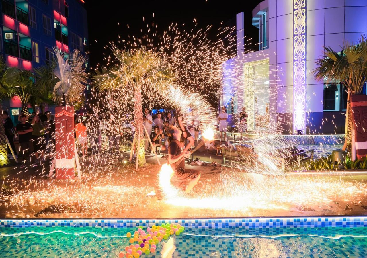 Pentacity Hotel Balikpapan Εξωτερικό φωτογραφία