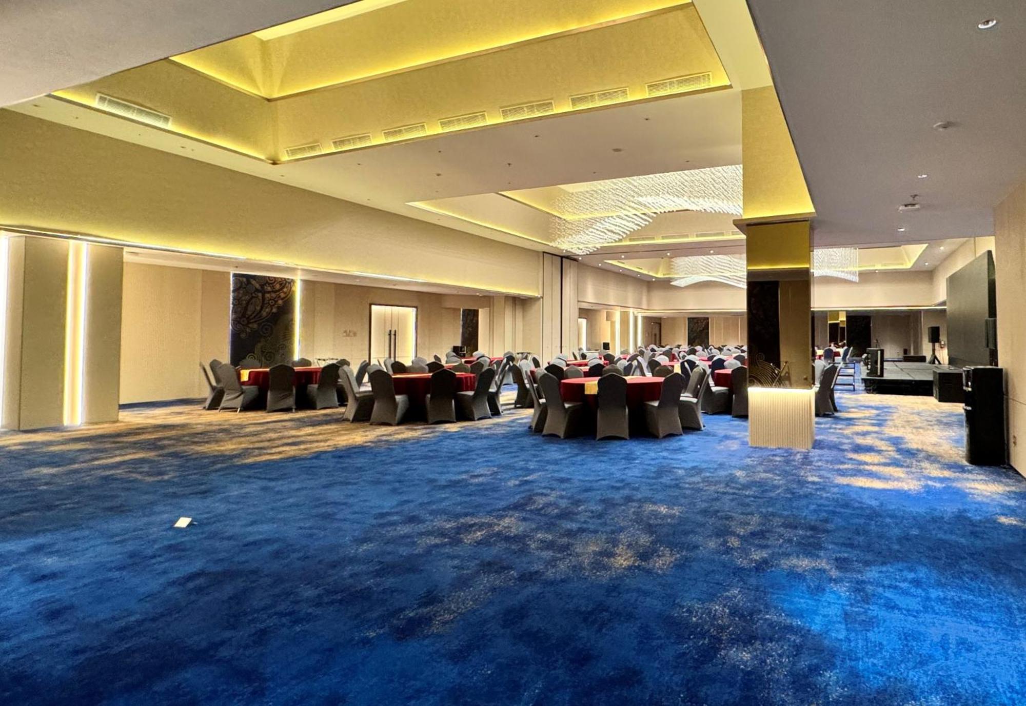 Pentacity Hotel Balikpapan Εξωτερικό φωτογραφία