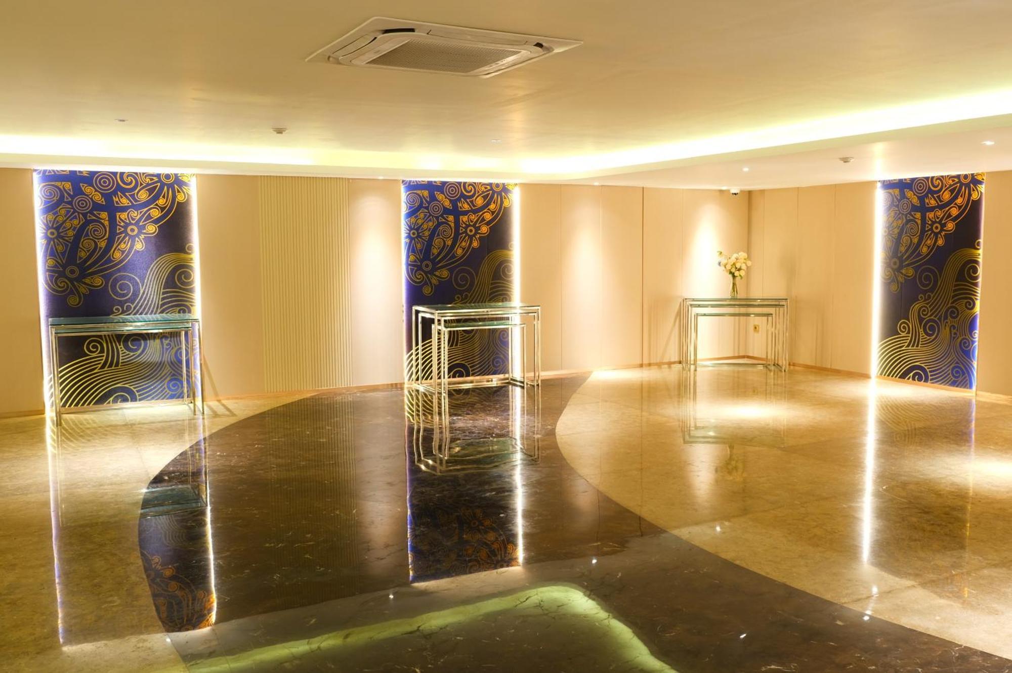 Pentacity Hotel Balikpapan Εξωτερικό φωτογραφία